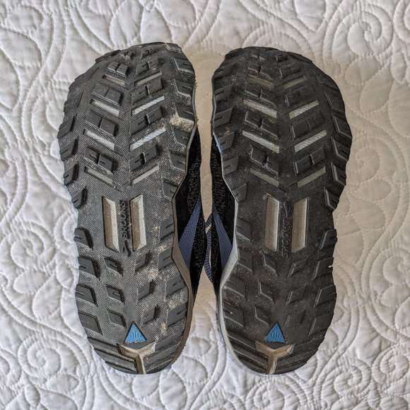 3/$15 Brooks Divide Trail Running Shoe Black/Blue in a Women's size 7 Medium - Picture 9 of 10